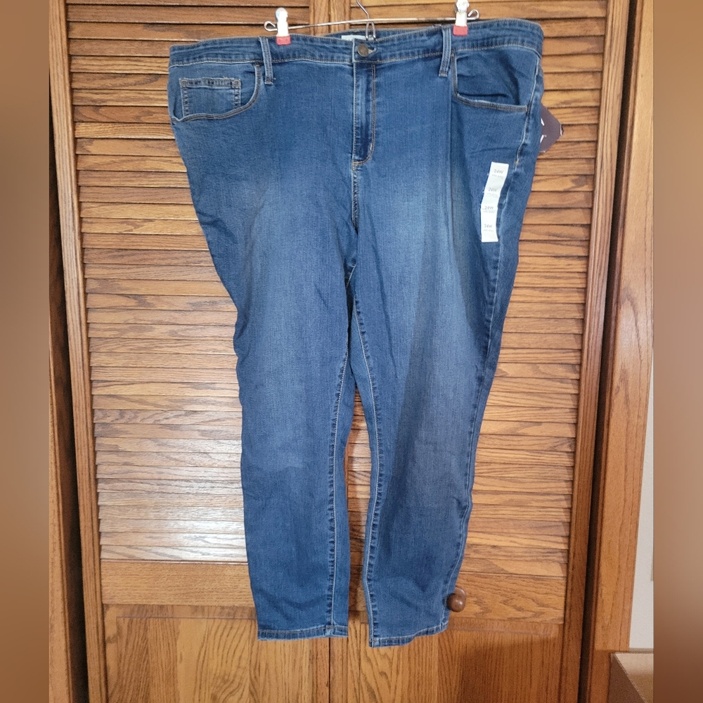 Ava & Viv‎ NWT Skinny Ankle Jean Size 24